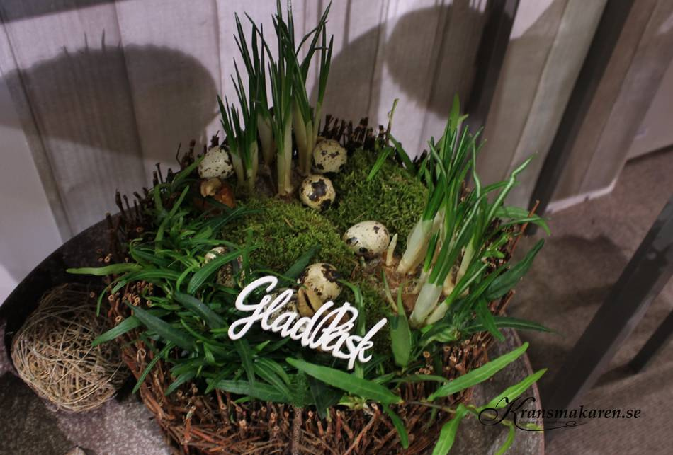 Glad Påsk, ljusgul, 8x4cm. 